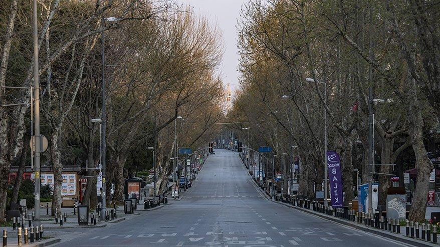 Bilim Kurulu üyesi yorumladı: Sokağa çıkma yasağı devam etmeli mi?