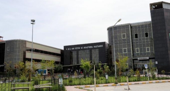 Kardeşinin taziyesine geldi: Ailesinden 12 kişiye virüs bulaştırdı