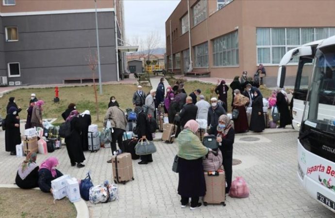 Yurtdışından gelenler artık KYK yurtlarında kalmayacak