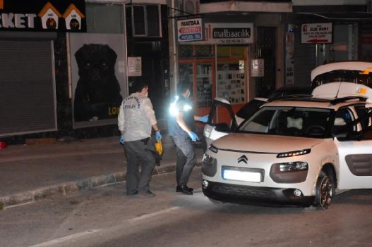 İzmir'de 30 yıl hapis cezası bulunan suç makinesi, polislere ateş açtı
