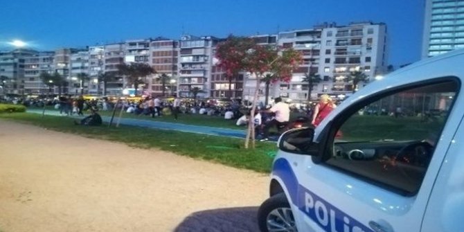 İzmir'de 300 kişiye 'sosyal mesafe' ve 'maske' cezası!