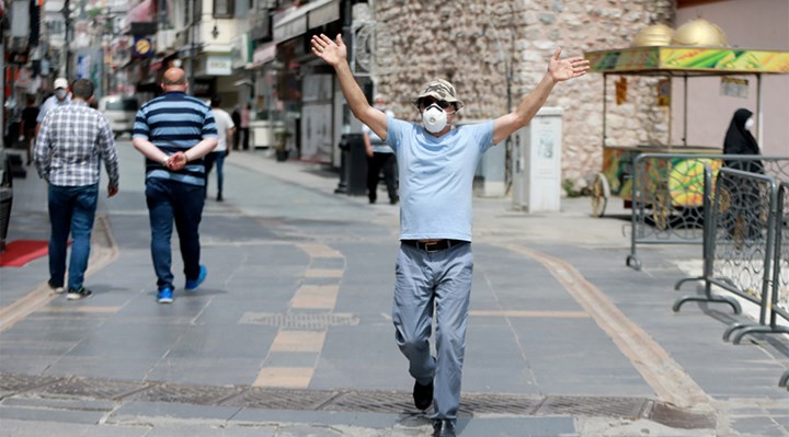 65 yaş üstü ve 18 yaş altı kısıtlaması esniyor!