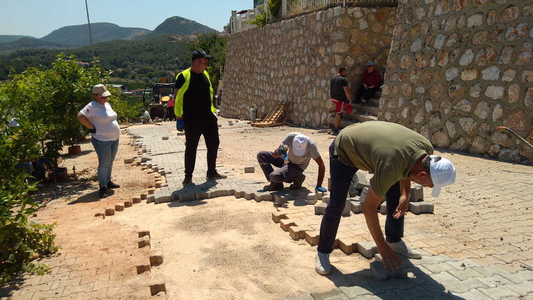 Güzelbahçe'de örnek dayanışma!