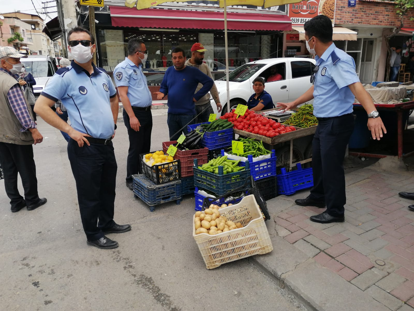 Bayraklı'da seyyara geçit yok!