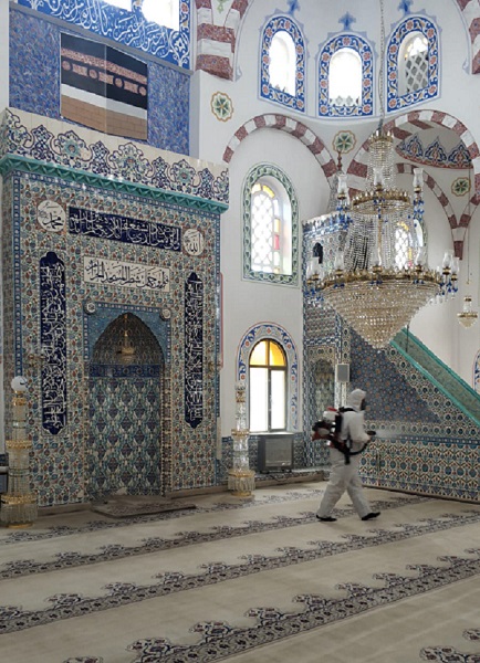 İzmir'de 120 bin noktada dezenfekte çalışması