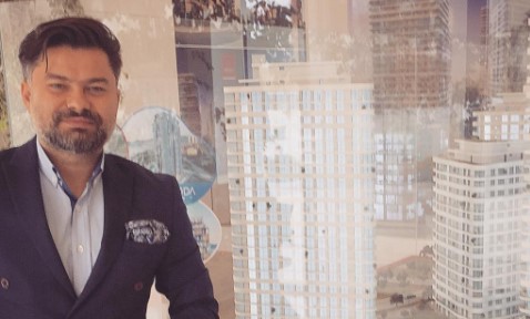 Modda Bulvar'da ev alana ofis hediye