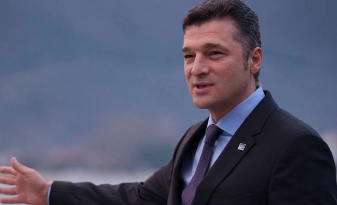 Başkan Sarı görevinden uzaklaştırıldı!