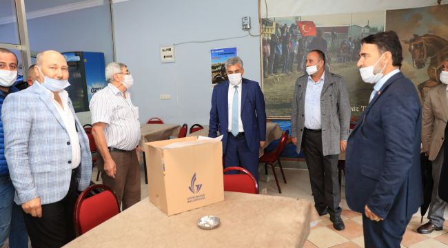 Güzelbahçe Belediyesi'nden Esnafa Hijyen Paketi