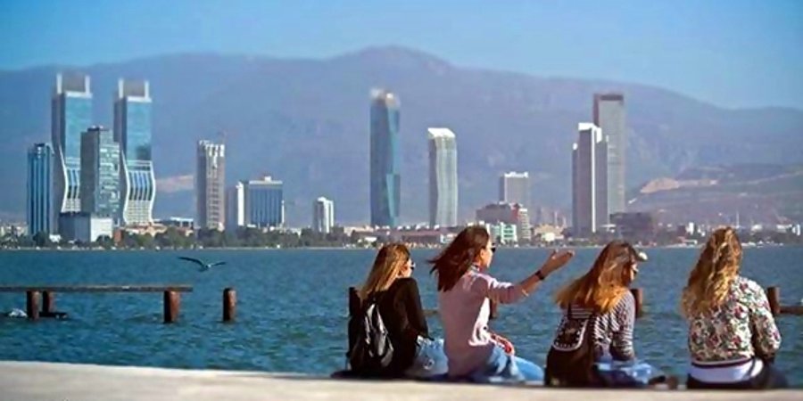 İzmir'in kalbine yeni gökdelen. Tam 60 kat