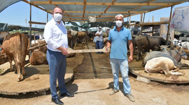 Çiğli'de kurban satışında 'sopalı pazarlık'