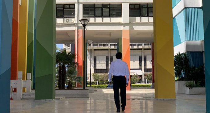 AK Partili Dağ, Büyükşehir'in kolonlarının rengine takıldı: LGBT'ye alan açılmaya çalışılıyor!