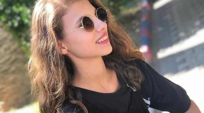 İzmirli genç kız ve erkek arkadaşı Menemen'de parkta bulundu!