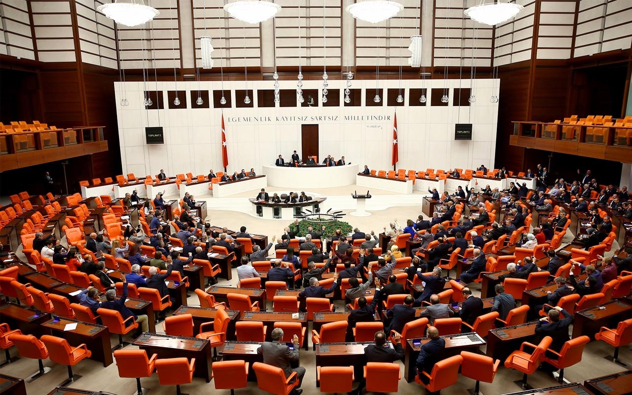 Baro sistemine sil baştan! Çoklu Baro teklifi Adalet Komisyonu'ndan geçti