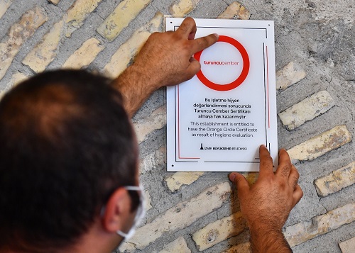 İzmir’de hijyen standartlarına tam uyum: Turuncu Çember sayısı artıyor!