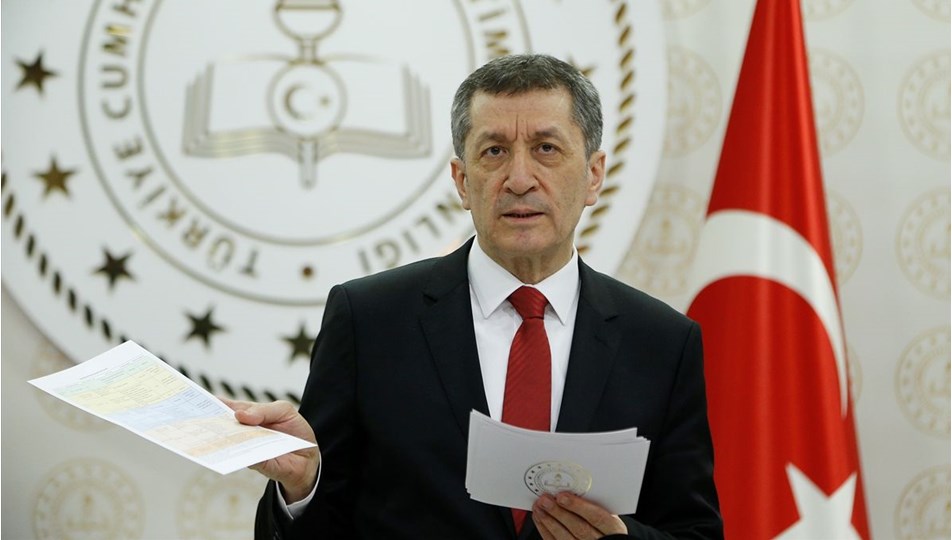 Bakan Selçuk detayları verdi: 3 gün okulda 3 gün evde!