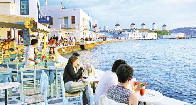 Komşudan Türk turistlere özlem: Salatayla karnını doyuran Almanlar gibi değiller!