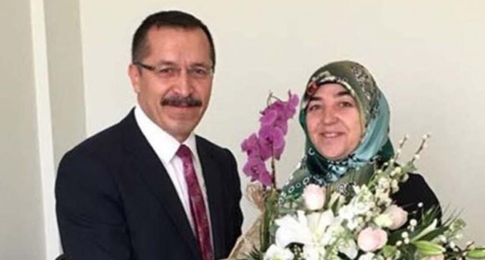Eşine özel kadro açan Rektör görevden uzaklaştırıldı