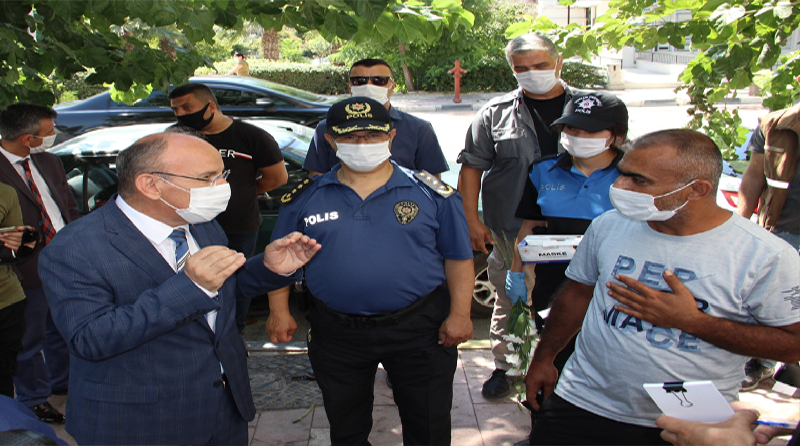 Manisa Valisinden ‘hastaneler doldu’ ve ‘OSB’de vakalar arttı’ iddialarına yanıt