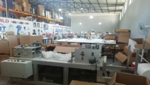 Buca'da kaçak çocuk maskesi üreten işletmeye baskın