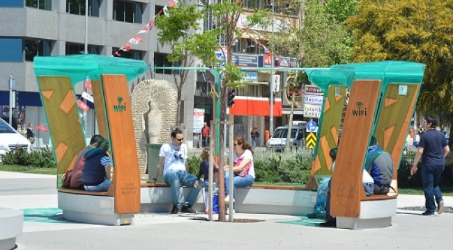 Büyükşehir'den dev hizmet! Ücretsiz ve kablosuz internet artık 30 ilçede