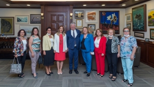 CHP Kadın Kolları Genel Başkanı Nazlıaka’dan Büyükşehir’e ziyaret