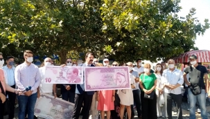 CHP Konak'tan hükümete 'Kur' protestosu: Ekonomi otobüsü uçurumda!