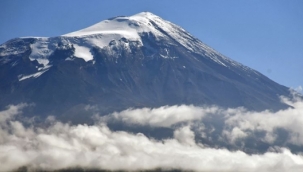 'Türkiye'nin çatısı'na mevsimin ilk karı yağdı