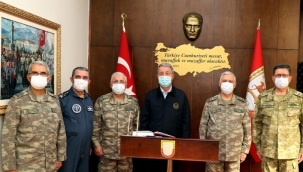 Bakan Akar ve TSK komuta kademesi İzmir'de