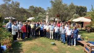  Başkan Tunç Soyer Urlalı muhtarlar ile buluştu: “Zor günleri el ele aşacağız”