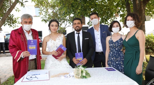 İlk Sözleşme Kitapçığı Başkan İnce'den: 'İstanbul Sözleşmesi Yaşatır'