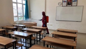 İzmir'de okul müdürü koronavirüse yakalandı ama okul kapatılmadı!