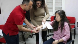 Karşıyaka Belediyesi'nden ilkyardım kursları