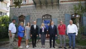 Konak'tan üç protokol birden