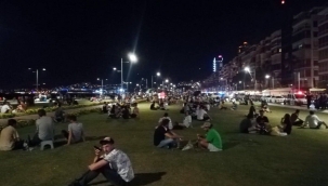 Korona tırmanışta, Kordon'daki kalabalık korkuttu!