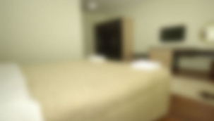 Otelde kabus gecesi: Gözümü açtığımda yatağımda biri oturuyordu