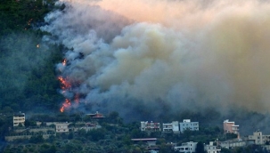 3 ilçeye sıçrayan yangın devam ediyor!