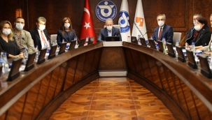 Bakan Ersoy’dan AK Parti’ye 'Çeşme Projesi' raporu