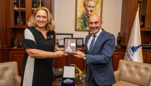 Başkan Soyer'e Kosova İstanbul Başkonsolosu'ndan nezaket ziyareti