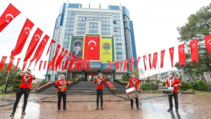 Buca’da gün boyu Cumhuriyet coşkusu 