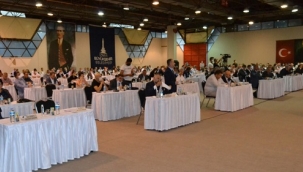 Büyükşehir Meclisi'nde 'gündem dışı' gerginliği: Soyer'e 'antidemokratik' suçlaması!