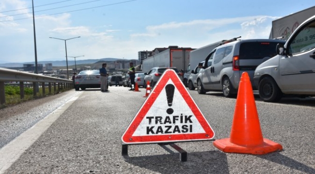 Çeşme'de feci kaza: 1 ölü, 1 yaralı