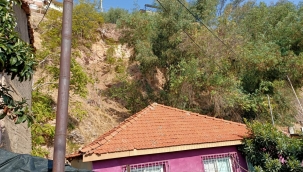 Evi hasar gören aileye Büyükşehir’den yardım eli