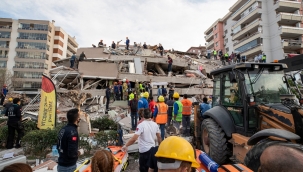 İzmir Büyükşehir Belediyesi afetzedelerin yanında 