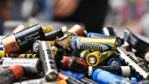 İzmir'de atık pil kampanyasına katılanlar ödüllerine kavuştu