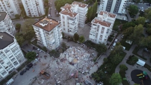 İzmir'de yıkılan binaların hepsi ruhsatlıymış