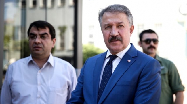 İzmir Emniyet Müdürü Aşkın açıkladı: Sahte alkolün içinden ne çıktı?