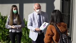 Kemalpaşa'da öğrencilere tablet desteği 