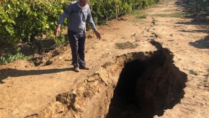 Manisa'da korku saçan yarıklar! Sel suları fay hattına sızdı