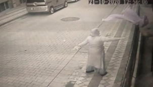 Türk bayrağına çirkin saldırı! Şehit babası isyan etti