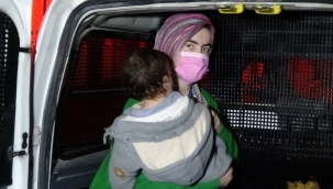 Yemeğin tuzunu beğenmeyen eşini bıçakladı